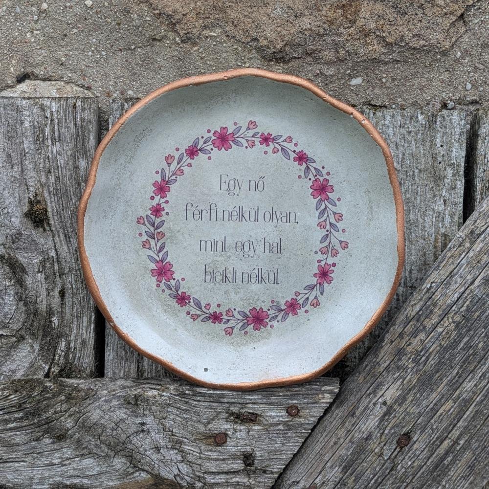 Bicikli nélkül tál